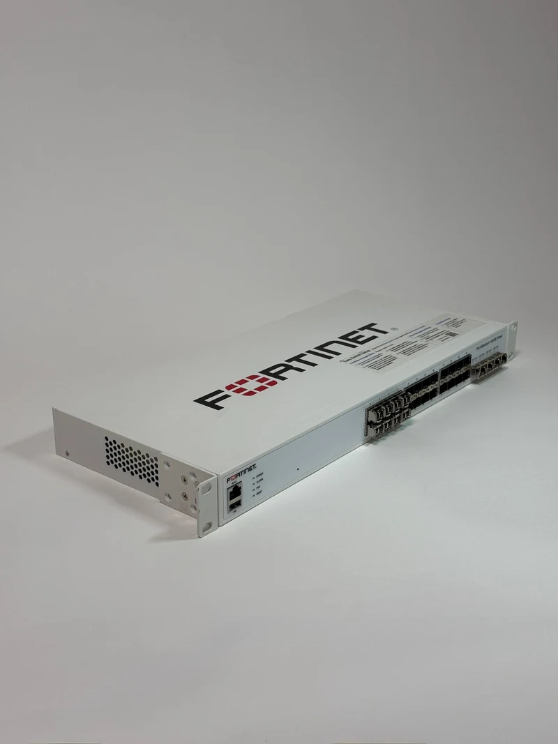 FortiSwitch 424E-Fiber 2