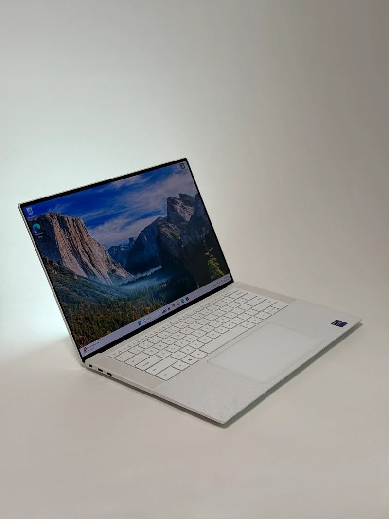 DELL XPS 15 9510 4
